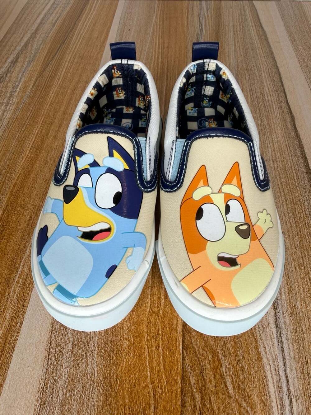 Ground Up Bluey and Bingo Toddler Slip-On Sneakers Size 9
